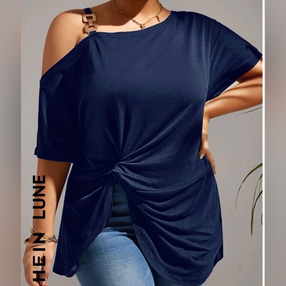 Plus Chain Detail Asymmetrical Neck Top NWT - Picture 1 of 8